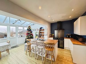 Photo 14- click for photo gallery